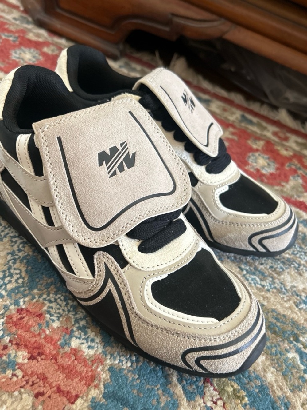 Steve Madden Beige and Black Women's Sneakers